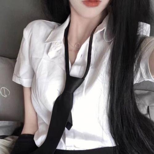 俏探女娇娃